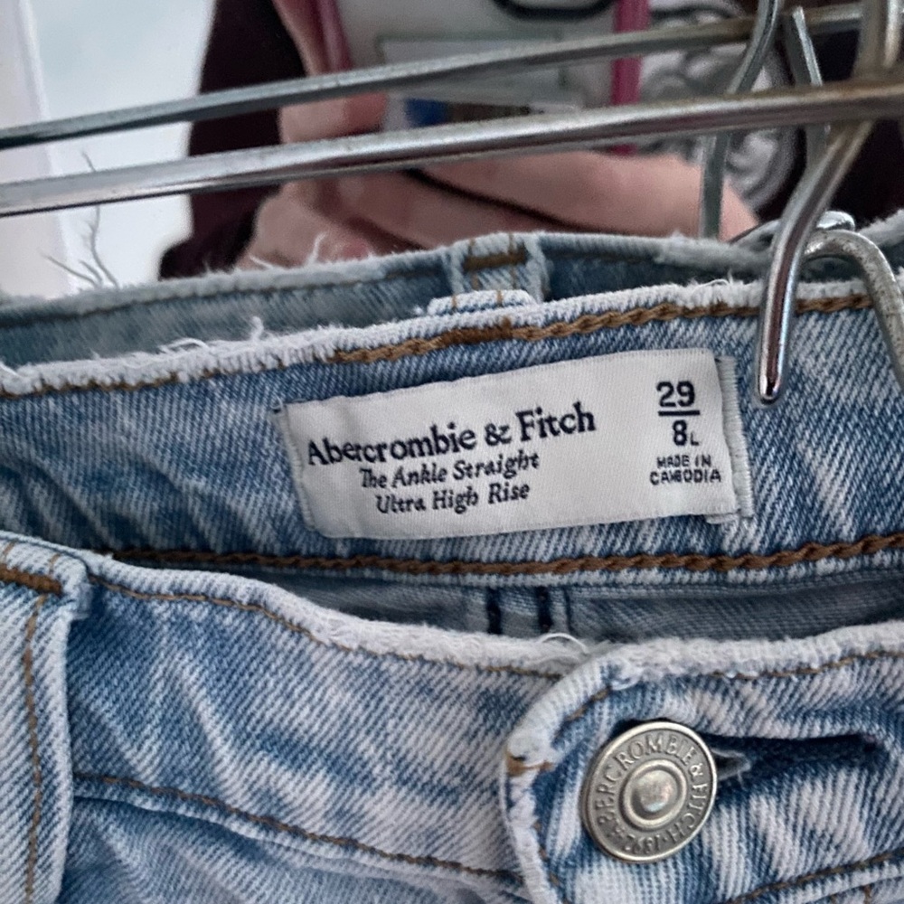 The ankle straight ultra high rise jeans